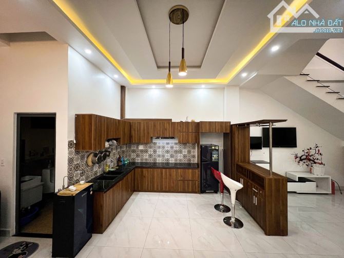 12.5 TỶ SỞ HỮU CĂN KHÁCH SẠN NGANG 6M CỰC ĐẸP NGAY TRUNG TÂM THÀNH PHỐ - 5