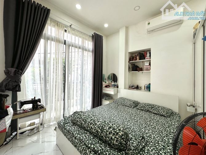 🌟 PHÚ NHUẬN - LÊ VĂN SỸ – 4 TẦNG (4m x 9m) - 5PN – CHỈ 15M RA MẶT TIỀN – 7.X ĐỒNG 🌟 - 8