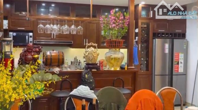 TRÍCH SÀI - VIEW HỒ TÂY - 8 TẦNG - 9M MẶT TIỀN, DÒNG TIỀN 110TR/THÁNG Ở & CHO THUÊ - 60 TỶ - 8