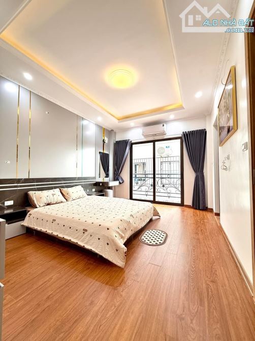 PHỐ ĐỊNH CÔNG - HOÀNG MAI - FULL NỘI THẤT - THANG MÁY - 33M X 6 TẦNG - MT 5M - 9