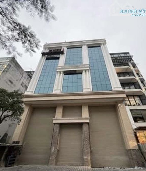Bán Tòa Văn Phòng Mặt Phố Nguyễn Trãi, Đống Đa DT 230m2, 9T, MT 8.5m. Giá Cực Rẻ