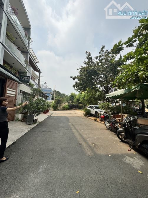 C93 🔥 BÁN NHÀ MẶT TIỀN ĐƯỜNG NỘI BỘ – LÊ VĂN LƯƠNG, QUẬN 7 – 4 TẦNG, 4PN, CHỈ 15 TỶ 🔥