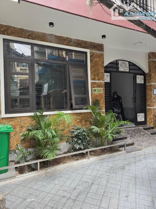BÁN NHÀ ĐỘI CẤN TRUNG TÂM BA ĐÌNH 25TỶ 105m 7T MT 7m THANG MÁY TẶNG NỘI THẤT SỊN