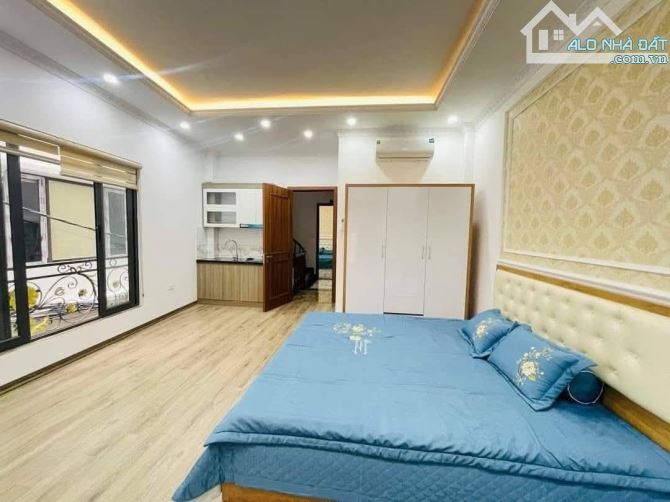 BÁN TOÀ NHÀ CCMN 6 TẦNG THANG MÁY HOÀNG QUỐC VIỆT 65M2*MT6m 15 PHÒNG MỚI TINH. CHỈ 13.5 TỶ