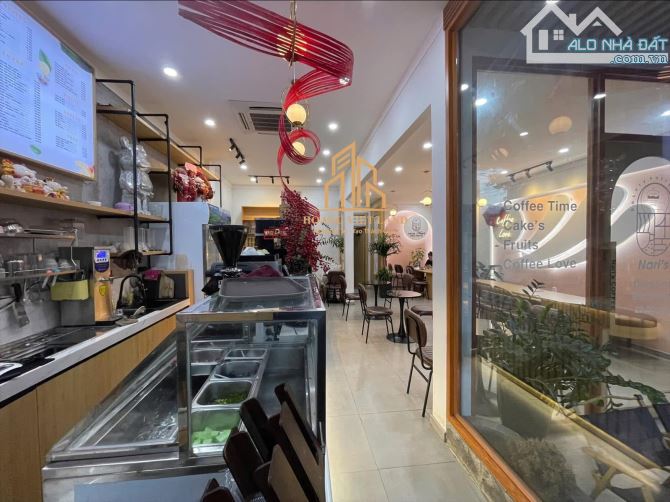 Bán nhà mặt tiền đường Hoàng Diệu - Trung tâm thành phố
