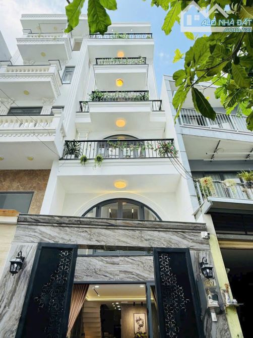Ngộp Bank - Bán Gấp nhà đường Trần Đình Xu, P.CG Q.1 (DT: 4x14m)- 5 tầng