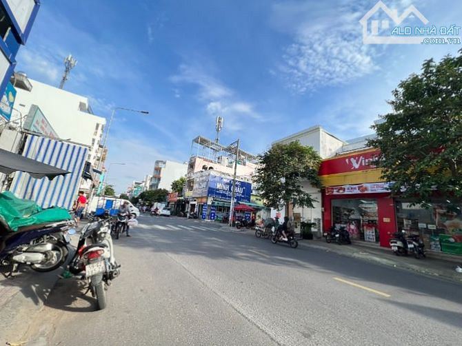 Mặt tiền kinh doanh Lê Thị Hà - Hóc Môn - Tp.HCM