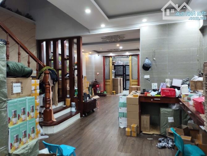 BÁN GẤP NHÀ 4 TẦNG  ĐẠI KIM - H.MAI, Ô TÔ VÀO NHÀ, QUAY ĐẦU, 110M,  MT 5.2M GIÁ  17.8 tỷ