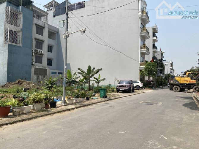 Ms Linh-100m2 đất phân lô sau quận Ủy Hồng Bàng, Sở Dầu vị trí sát vườn hoa giá siêu đẹp