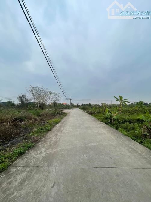 BÁN LÔ ĐẤT VỊ TRÍ ĐẮC ĐỊA,Ô TÔ ĐỖ CỬA NGÀY ĐÊM.