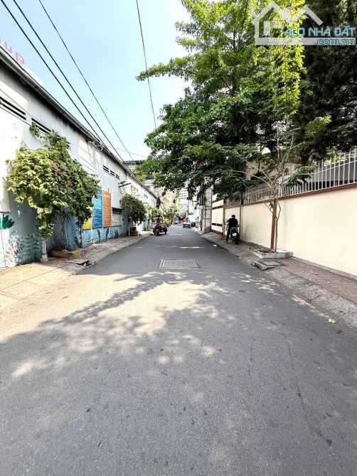 Bán căn góc 2MT Lê văn Sỹ, Q3 (4,5x11m) CN 45m2 - 3L - giá nhỉnh 7 tỷ