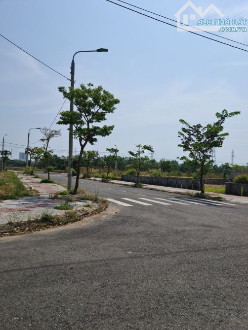Bán đất lô góc biệt thự 264m2 đường Mai Chí Thọ & Trung Lương 8,Hòa Xuân,Cẩm Lệ