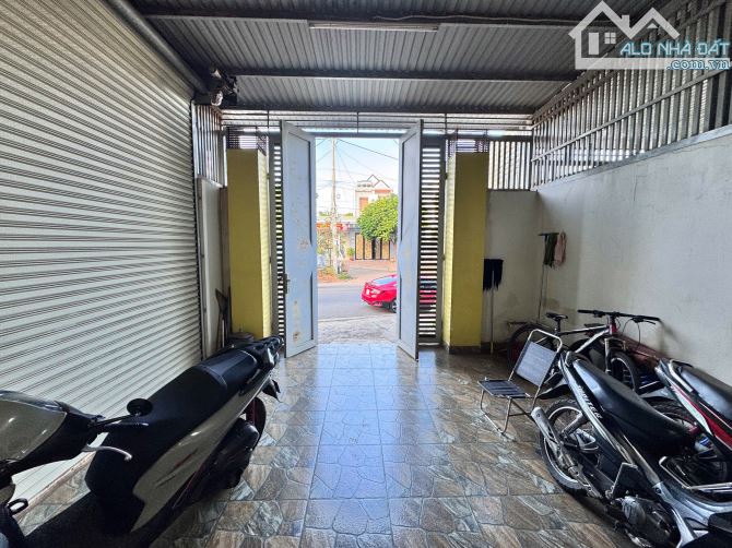 🏛️ Nhà 2 tầng mặt Đồng Khởi kinh doanh sầm uất chỉ 7,5 tỷ