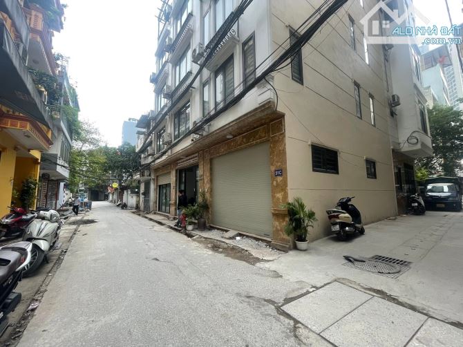 HOÀNG ĐẠO THÀNH PHÂN LÔ OTO TRÁNH - KINH DOANH VĂN PHÒNG