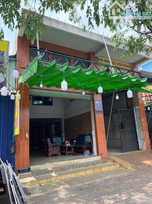 Bán nhà (8x33) Mặt Tiền Đường Hà Huy Giáp, Thạnh Lộc, Quận 12 (Giáp Gò Vấp)
