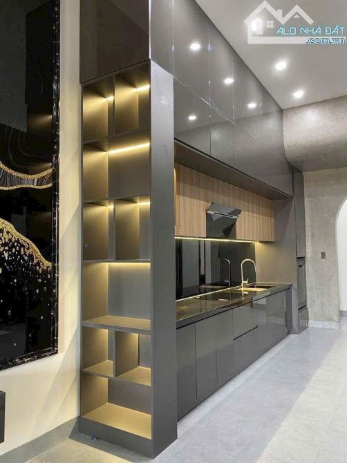 Nhà 1 trệt 2 mê mặt tiền View hoa viên LK6, khu đấu giá Tổ DP 8, Phường Tân An. Vị trí cực