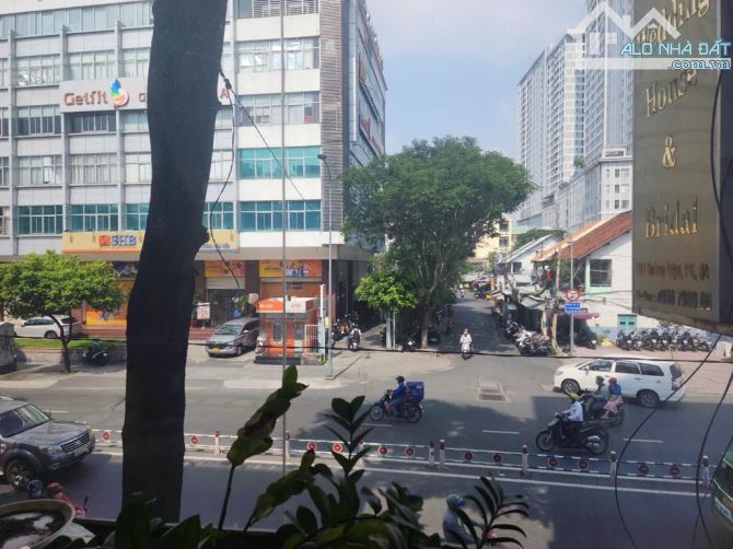 MẶT TIỀN HOÀNG DIỆU Q4, 1P QUA Q1, 72 M2, 4 TẦNG, 50 TR/THÁNG, 28.5 TỶ TL.