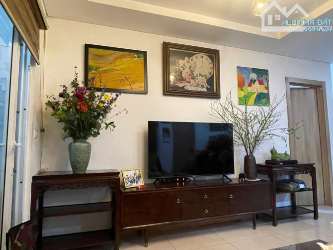 chung cư Golden palace - 3ngu - 2 vệ sinh - có slot oto