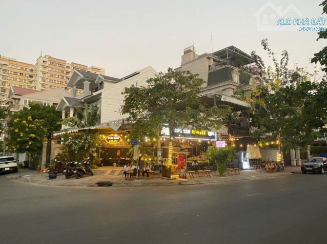 Góc 2 Mặt Tiền Đường 22 - Đường 15 An Phú , DT: 20x10m, Cấp 4 đang Kinh Doanh, 60 Tỷ TL