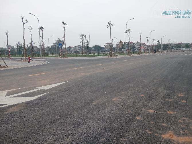 LÔ GÓC VIU CÔNG VIÊN 👉KHU ĐẤU GIÁ X1 NGUYÊN KHÊ