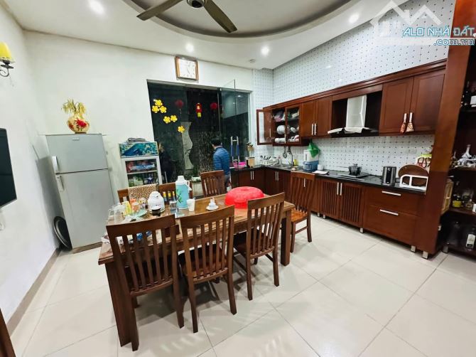 Bán nhà Phan Đình Giót, La Khê, Hà Đông, ô tô đỗ cửa,DT 60m2, nhà 5 tầng, giá 8.85 tỷ