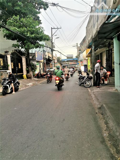 Bán nhà Trương Phước Phan, Bình Trị Đông, Bình Tân, sổ hồng riêng, 2 tầng, chỉ 1 tỷ TL