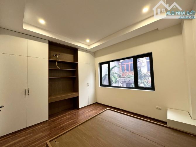 Bán nhà Nguyễn Văn Cừ 36mx 5 tầng 6,2 tỷ
