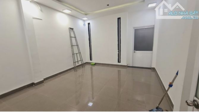 Cần bán nhà góc 2 mặt tiền đường Lê Văn Phấn - mặt tiền chợ Phú Thủy, Phan Thiết