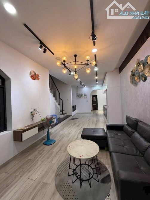🌟 Bán nhà kiệt Trưng Nữ Vương sau 1 nhà mặt tiền giá siêu rẻ 🌟