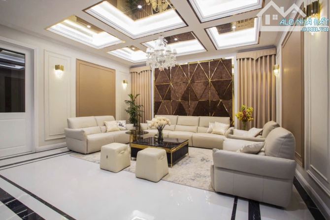 Cần bán biệt thự góc 2 mặt tiền Võ Chí Công - Diện tích đất: 476m² (đất ở đô thị 100%)