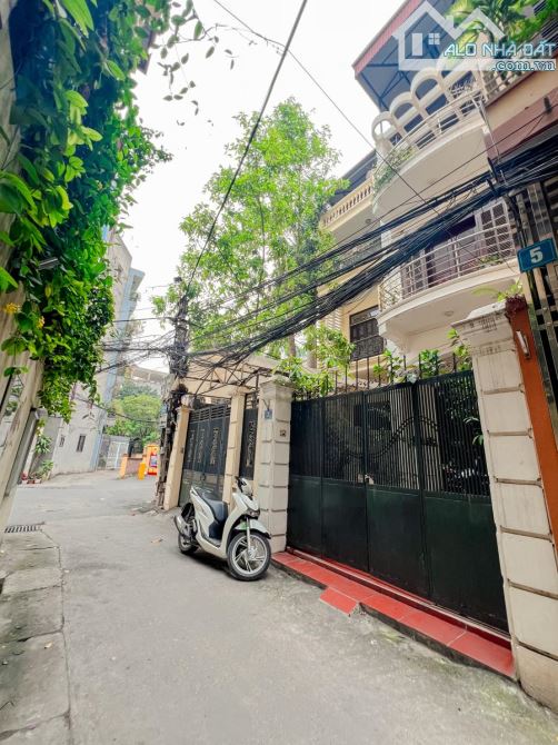 LÔ GÓC PHÂN LÔ VIP ĐỘI CẤN – Ô TÔ TRÁNH – 2 MẶT NGÕ – 93M² – 4 TẦNG – MT 4.5M – GIÁ  27.5