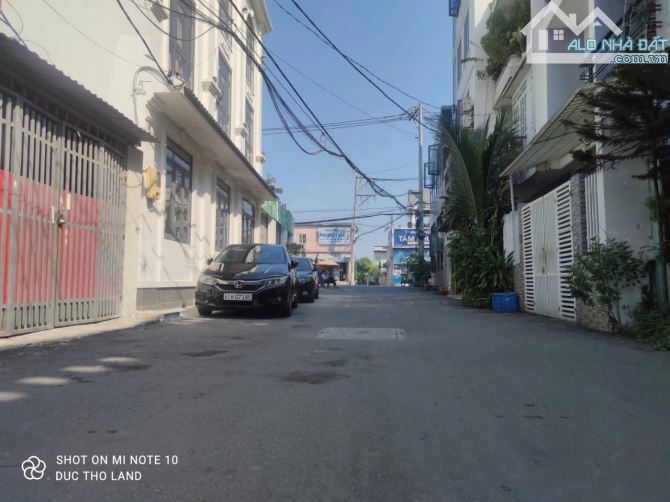 Bán đất đẹp 1/ ngắn TL19, HXH 8m gần Ngã Tư Ga Quận 12, 5.8x24m full thổ cư