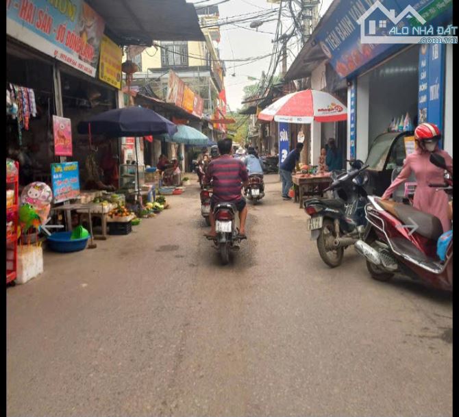 CHỦ CẦN BÁN GẤP NHÀ CẤP 4 Ô TÔ ĐỖ CỦA - TỔ 2 ĐỒNG MAI DT 50M GIÁ HƠN 4 TỶ