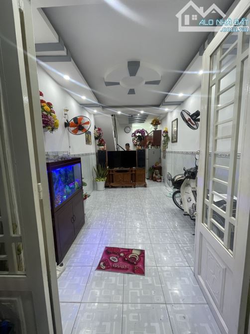 HẺM BA GÁC NHÀ SẠCH ĐẸP CÔNG - ĐƯỜNG 5E - BÌNH HƯNG HÒA A - BÌNH TÂN -DT: 30M2- 3 TỶ 5