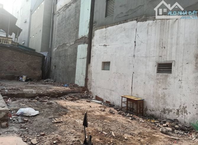 Bán đất mặt phố, 2mặt ngõ ô tô tránh, kinh doanh đỉnh, xây cao tầng, mặt tiền rộng hiếm có