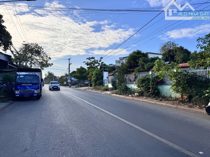 🏛️ Nhà 2 tầng mặt Đồng Khởi kinh doanh sầm uất chỉ 7,5 tỷ - 11
