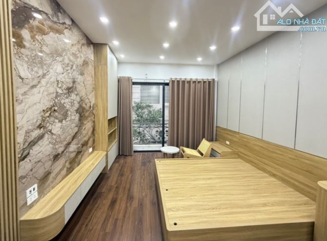 Bán nhà mới Phùng Chí Kiên, cạnh Hoàng Quốc Việt, phân lô, thang máy, oto đậu cửa!! - 1