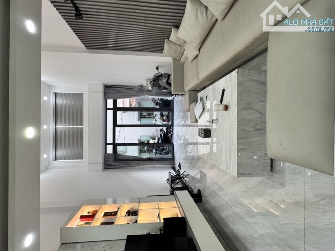 🏡VIP QUẬN 5 -5TẦNG BTCT - HẺM 4.5 M TRƯỚC NHÀ - VUÔNG A4 - 1