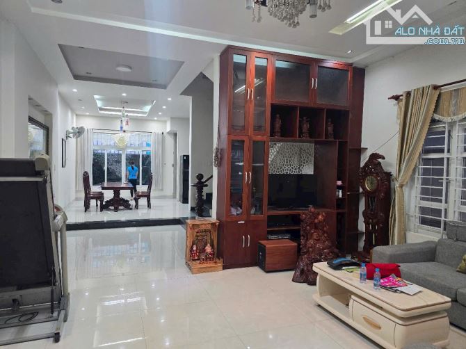 Bán Nhà 2 Lầu Ngang 7x20m trong KDC Hiệp Thành 3, Ngay Gần Công Viên - 1