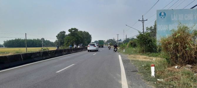 Cần bán 95 x 68 đất mặt tiền QL22, Cẩm Giang, Gò Dầu, Tây Ninh - 1