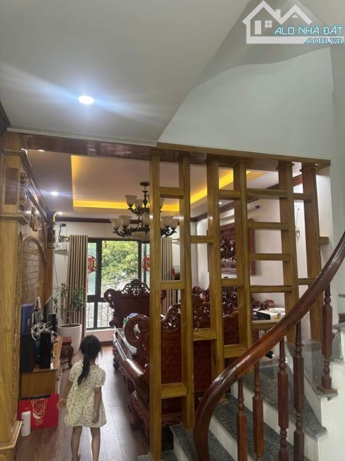 Hiếm! Mậu Lương, Hà Đông DT 41m2, 5 tầng, ô tô tránh vỉa hè, kinh doanh, nhỉnh 10 tỷ - 1