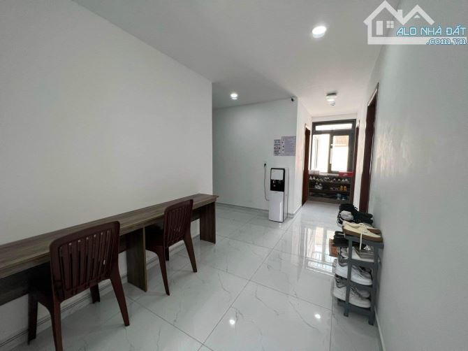 Bán Toà Nhà 1358m2 sàn Hầm 7 tầng nở hậu 51PN thu về 280tr/tháng giá bán chỉ 48 tỷ! - 1
