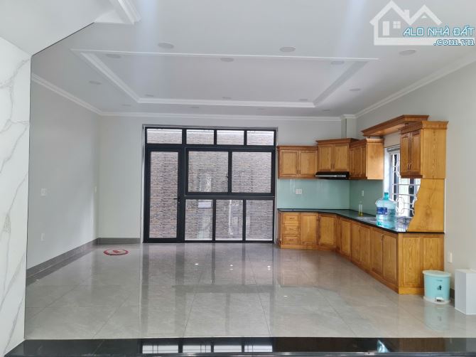 NHÀ 1 TRỆT 3 LẦU GÓC 2 MẶT TIỀN - TÍN NGHĨA QUANG VINH - 1