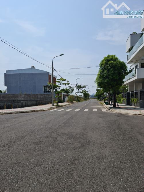 Bán đất lô góc biệt thự 264m2 đường Mai Chí Thọ & Trung Lương 8,Hòa Xuân,Cẩm Lệ - 1