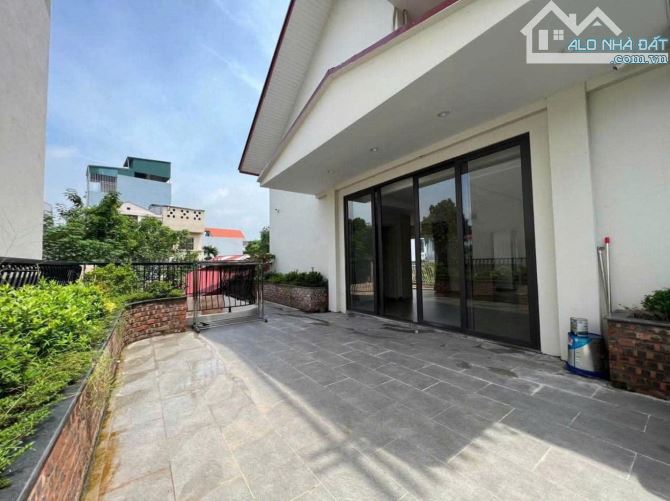biệt thự sân vườn Ngọc Thuỵ, 320m x 4 tầng, mặt tiền 13.5m, phong cách Châu Âu, nội thất - 1