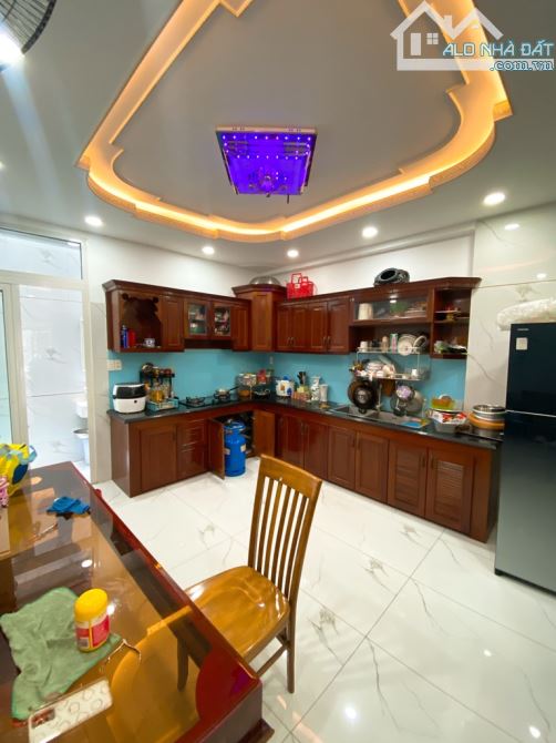 Nhà Đẹp ngay Tạ Quang Bửu quận 8, DT 4x15, 5 tầng chỉ 9 tỷ 2 - 1