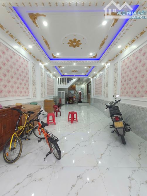 12Tỷ__101m2__Nhà 1T2L Hoàn Công__ngay sau lưng Go Dĩ An__mặt tiền đường Võ Thị Sáu (GS14) - 1