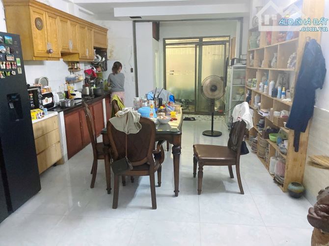 Bán nhà hẻm 5m đường số 20,f5,GV,dt 82m2(4x19m), 2 lầu - 1