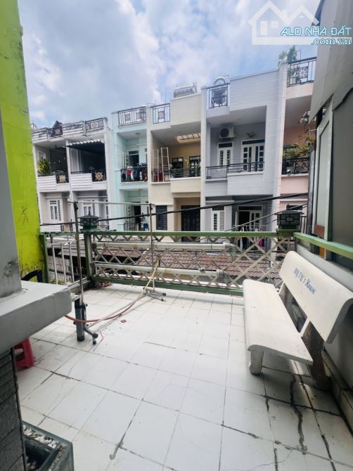 BÁN NHÀ LÊ ĐỨC THỌ (CHÍNH CHỦ XÂY) NGANG 4*17M*4TẦNG - HẺM TẢI THÔNG - GẦN MẶT TIỀN - 1