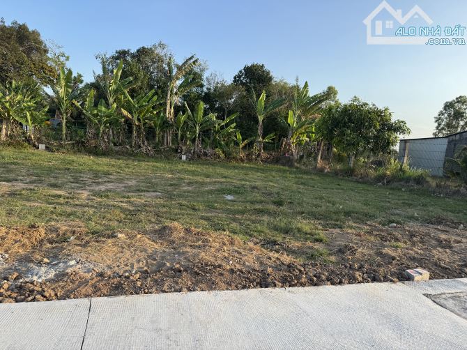 Đất Nền Hẻm Dal Ôtô Đường  Đoàn Công Chánh, Châu Thành - 1